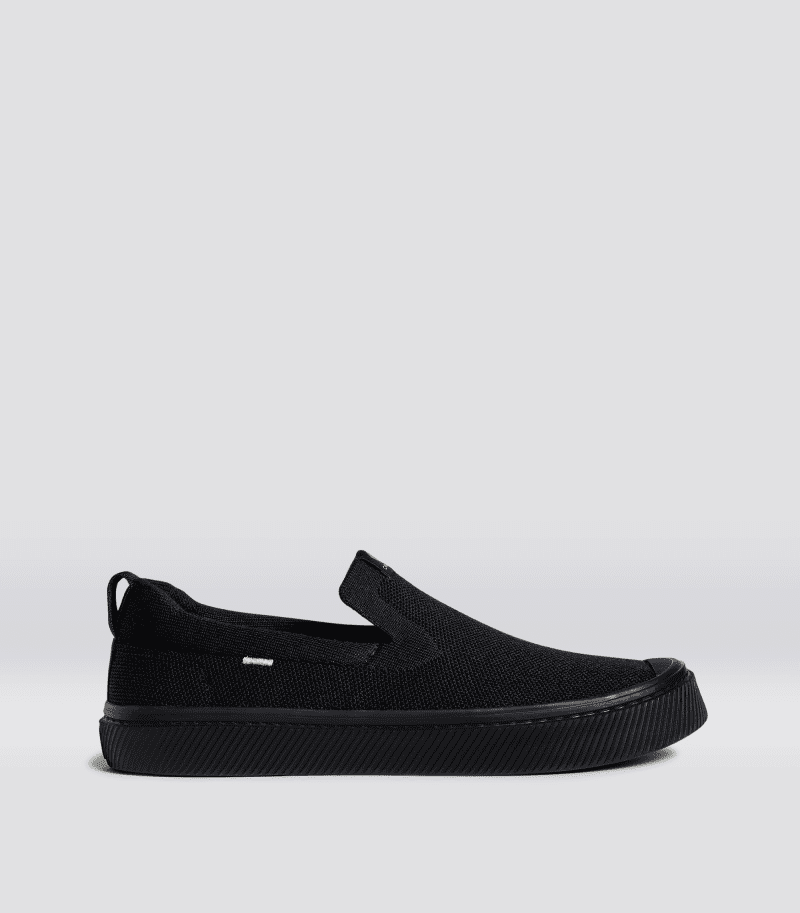 ibi slip on all black knit sneaker.side view