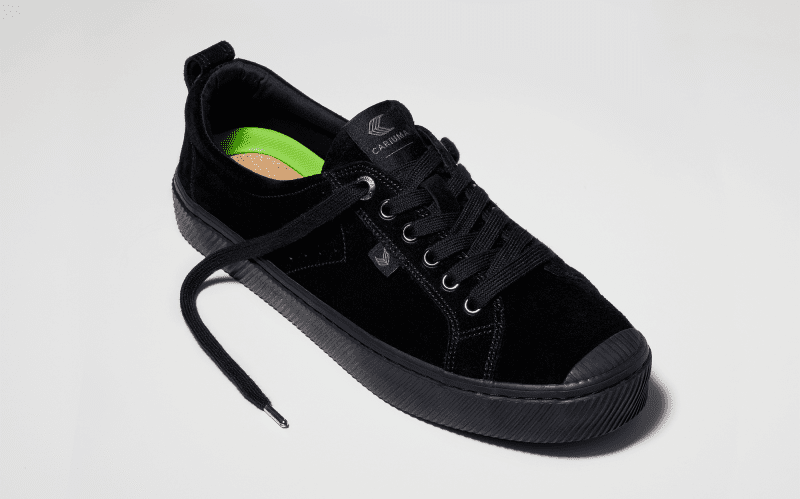 oca low all black suede sneaker.feature 1 7d09b420 6c0d 4427 8ab9 217cc1685e0a