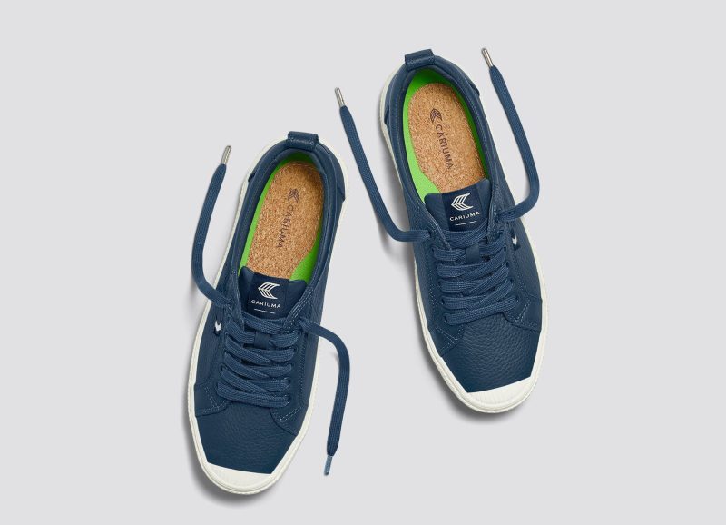 oca low dark denim premium leather sneaker.slideshow5