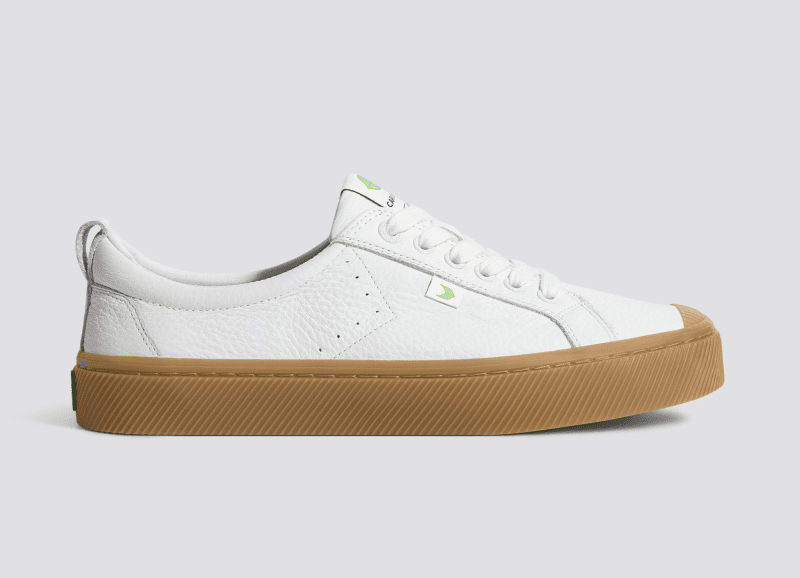 oca low gum white premium leather sneaker.slideshow1