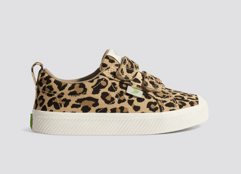 oca low kids leopard print canvas sneaker.slideshow1