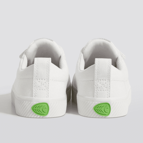 oca low kids off white canvas sneaker.slideshow4