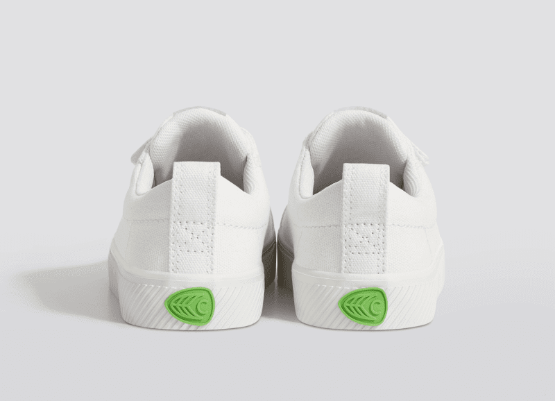 oca low kids off white canvas sneaker.slideshow4