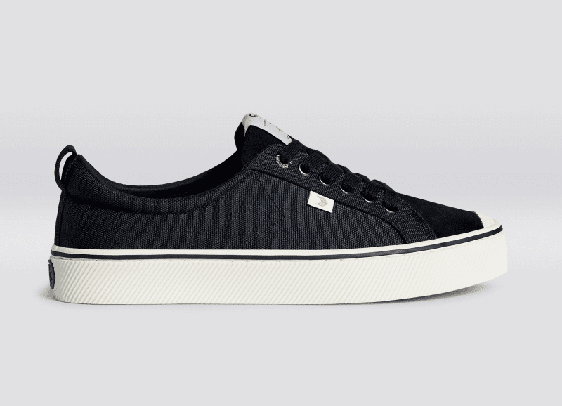 oca low master piece black canvas sneaker.slideshow1 80c0532d fcc0 45ec 8350 94f9ff06ede5