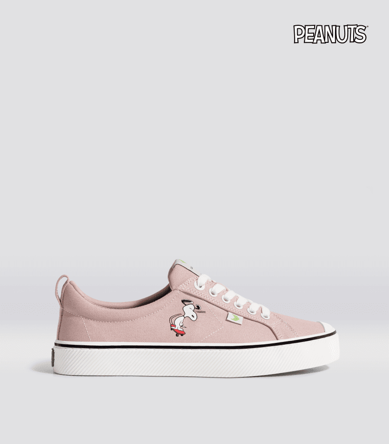 oca low peanuts skate rose canvas sneaker.side view bfb20f7f 89e1 4221 badb 68b50bd861d0