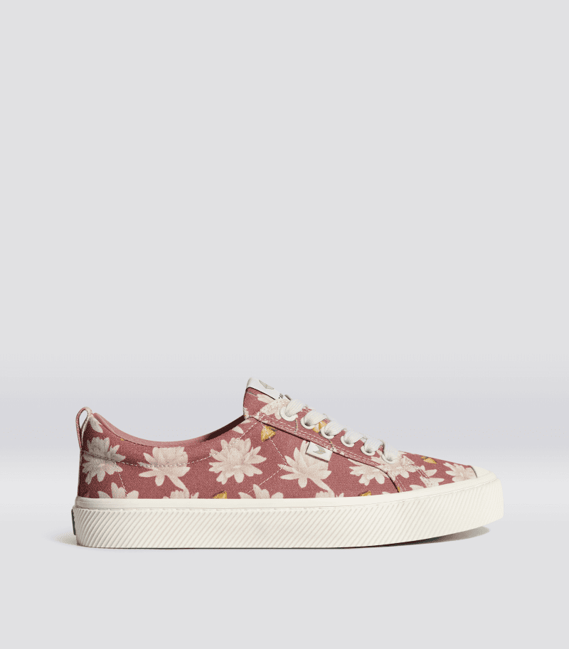 oca low withered rose giant liles canvas sneaker.side view 38fed716 a5c8 4fd0 b5fd 93e3e419497d