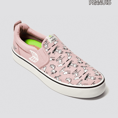 slip on pro peanuts skate rose off white sneaker.fb feed d1af3e8b 6aa8 462b 88e2 1fc2cd9b3f64